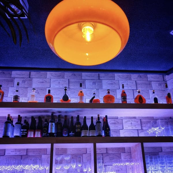 Zies Wine & Deli