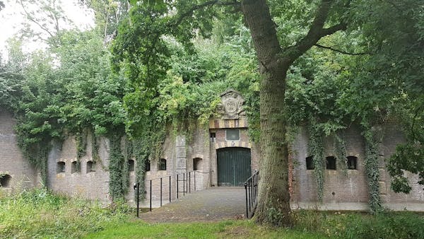 Verken Fort bij Rijnauwen